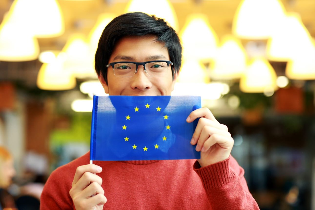  How to apply to colleges in Europe? Study programs and Scholarships.